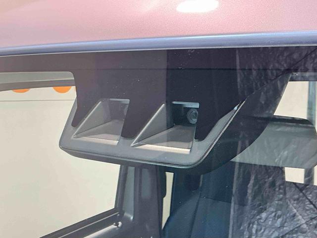 ハイゼットトラック ジャンボスタンダード 切り替え4WD 衝突軽減システム エアバック 車線逸脱警報 デュアルエアバック 横滑り防止装置 コーナーセンサー アイドリングストップ オートマチックハイビーム エアコン オートライト(3枚目)