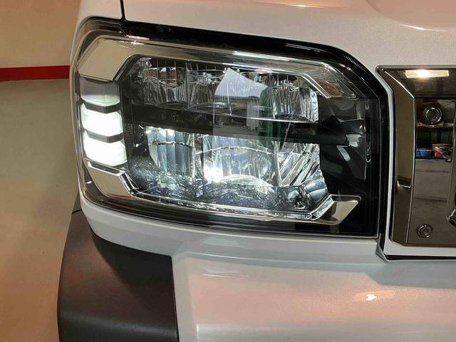 タフト G ダーククロムベンチャー コーナーソナー オートマチックハイビーム LEDライト レーンキープアシスト アイドリングS 電格ミラー キーフリー アルミ スマートキー 衝突安全ボディ ガラスルーフ オートライト(9枚目)