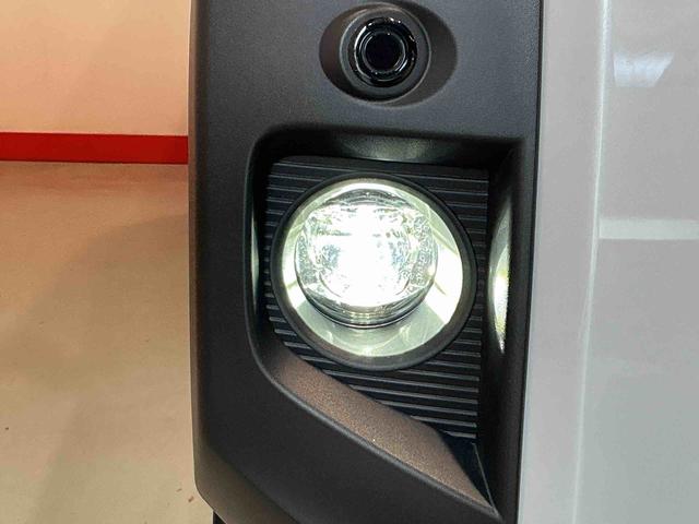 タフト G ダーククロムベンチャー コーナーソナー オートマチックハイビーム LEDライト レーンキープアシスト アイドリングS 電格ミラー キーフリー アルミ スマートキー 衝突安全ボディ ガラスルーフ オートライト(10枚目)