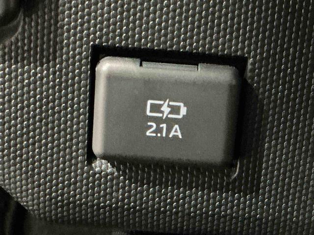 タフト G ダーククロムベンチャー コーナーソナー オートマチックハイビーム LEDライト レーンキープアシスト アイドリングS 電格ミラー キーフリー アルミ スマートキー 衝突安全ボディ ガラスルーフ オートライト(30枚目)