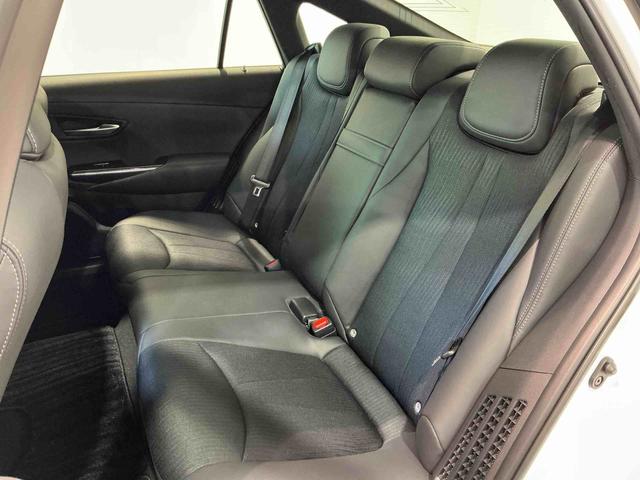 クラウンハイブリッド RS クリアランソナ レーンアシスト LEDヘッドライト クルコン スマートエントリー セキュリティーアラーム 横滑り防止 ETC オートライト TVナビ アルミ メモリーナビ ABS エアバッグ(14枚目)