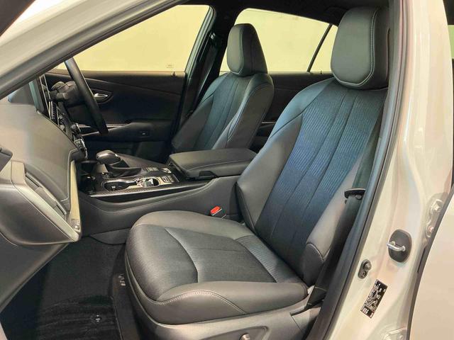 クラウンハイブリッド RS クリアランソナ レーンアシスト LEDヘッドライト クルコン スマートエントリー セキュリティーアラーム 横滑り防止 ETC オートライト TVナビ アルミ メモリーナビ ABS エアバッグ(15枚目)