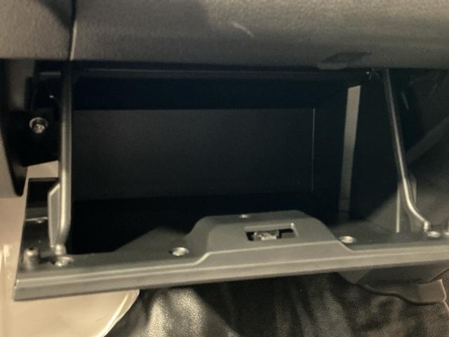 ハイゼットカーゴ DX 踏み間違い防止 Wエアバック セキュリティアラーム キーフリーシステム エコアイドル 車線逸脱警報 切替4WD オートハイビーム オートライト 運転席エアバッグ ABS コーナーセンサ(22枚目)