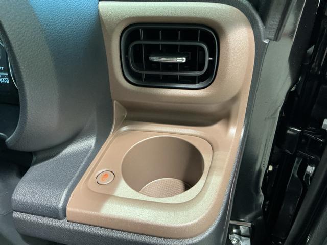 ムーヴキャンバス セオリーＧ　ＩＳＴＯＰ　前後ソナー　ナビＴＶ　全方位モニター　衝突軽減ブレーキ　電動格納式ミラー　ドラレコ　ＬＥＤヘッド　両側オートスライドドア　Ｂカメラ　オートライト　ベンチシート　イモビライザー（26枚目）