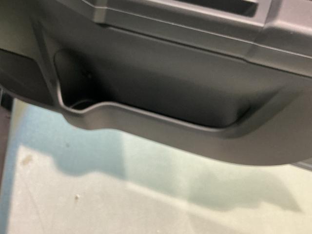 タフト Ｇターボ　ダーククロムベンチャー　車線逸脱警報装置　衝突回避支援ブレーキ　シートヒータ　電動格納ドアミラー　安全ボディ　ＬＥＤ　ナビＴＶ　ムーンルーフ　Ａストップ　オートマチックハイビーム　ターボ車　ＥＴＣ車載器　セキュリティ（25枚目）