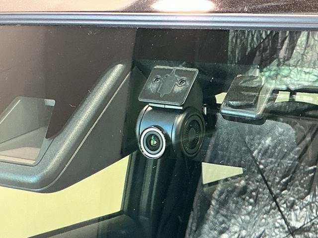 タフト Ｇターボ　ダーククロムベンチャー　車線逸脱警報装置　衝突回避支援ブレーキ　シートヒータ　電動格納ドアミラー　安全ボディ　ＬＥＤ　ナビＴＶ　ムーンルーフ　Ａストップ　オートマチックハイビーム　ターボ車　ＥＴＣ車載器　セキュリティ（52枚目）