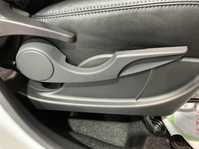 タント カスタムＸ　衝突軽減ブレーキ　リアコーナーセンサー　車線逸脱防止　アイドリングストップ機能　盗難警報装置　ＬＥＤ　キーレスエントリー　前席シートヒーター　オートＬＥＤ　電動格納ミラー（16枚目）