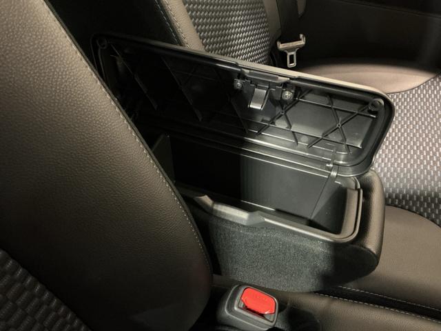 タント カスタムＸ　衝突軽減ブレーキ　リアコーナーセンサー　車線逸脱防止　アイドリングストップ機能　盗難警報装置　ＬＥＤ　キーレスエントリー　前席シートヒーター　オートＬＥＤ　電動格納ミラー（29枚目）