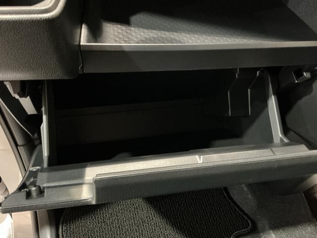 タント カスタムＸ　衝突軽減ブレーキ　リアコーナーセンサー　車線逸脱防止　アイドリングストップ機能　盗難警報装置　ＬＥＤ　キーレスエントリー　前席シートヒーター　オートＬＥＤ　電動格納ミラー（31枚目）