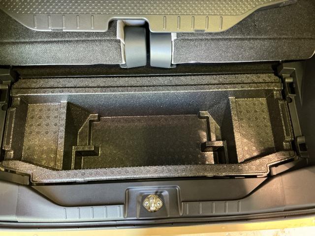 タント Ｘ　アイドリングストップ車　ブレーキサポート　電動ミラー　ナビＴＶ　スマートキーシステム　ＥＴＣ車載器　ＬＥＤライト　キーレスキー　車線逸脱警報　オートハイビーム　片側電動両側スライドドア（32枚目）