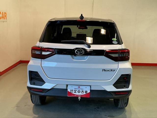 ロッキー プレミアム　衝突軽減システム　シートＨ　ＥＴＣ車載器　車線逸脱警報　スマ－トキ－　Ｂカメラ　アルミホイール　パーキングセンサー　キーフリーシステム　アイドリングストップ機能　ドラレコ　ナビ＆ＴＶ（9枚目）