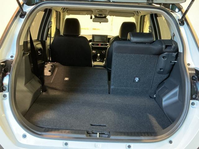 ロッキー プレミアム　衝突軽減システム　シートＨ　ＥＴＣ車載器　車線逸脱警報　スマ－トキ－　Ｂカメラ　アルミホイール　パーキングセンサー　キーフリーシステム　アイドリングストップ機能　ドラレコ　ナビ＆ＴＶ（21枚目）