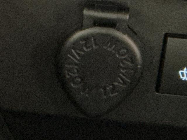 ロッキー プレミアム　衝突軽減システム　シートＨ　ＥＴＣ車載器　車線逸脱警報　スマ－トキ－　Ｂカメラ　アルミホイール　パーキングセンサー　キーフリーシステム　アイドリングストップ機能　ドラレコ　ナビ＆ＴＶ（46枚目）