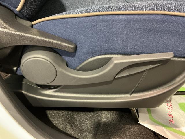 ムーヴキャンバス セオリーＧ　ディスプレイオーディオ　ＩＳＴＯＰ　前後ソナー　全方位モニター　衝突軽減ブレーキ　電動格納式ミラー　ＬＥＤヘッド　シートヒーター　両側オートスライドドア　オートライト　ベンチシート　イモビライザー（11枚目）