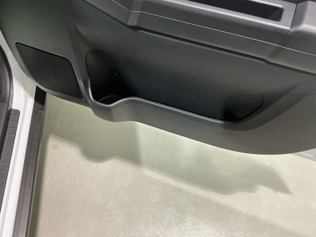 タフト Ｘ　電動ミラー　ハイビームアシスト　安全ボディ　キーフリー　レーンキープ　ＬＥＤヘッドライト　ガラスルーフ　スマートキ－　オートライト　アイドリング　セキュリティ　衝突軽減ブレーキ（20枚目）