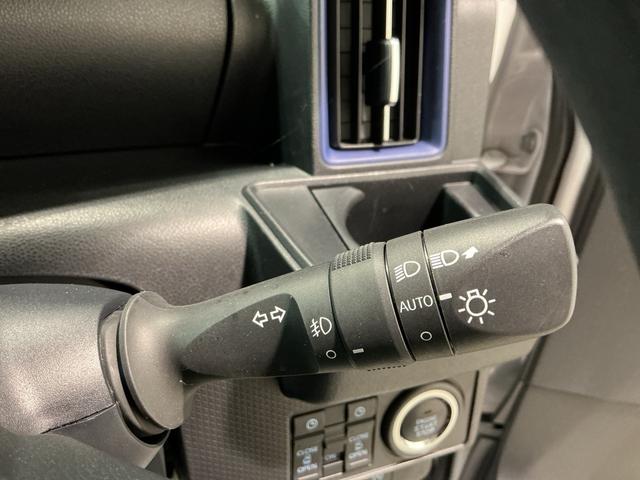 タント カスタムX 衝突軽減ブレーキ リアコーナーセンサー 車線逸脱防止 スライドドア アイドリングストップ機能 Bカメラ TV 盗難警報装置 LED キーレスエントリー 前席シートヒーター オートLED(28枚目)