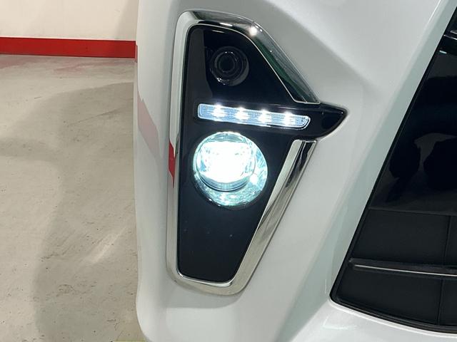 タント カスタムX 衝突軽減ブレーキ リアコーナーセンサー 車線逸脱防止 スライドドア アイドリングストップ機能 Bカメラ TV 盗難警報装置 LED キーレスエントリー 前席シートヒーター オートLED(41枚目)