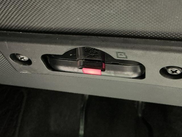 �_�C�n�c�F�蒆�ÎԂ́A�w���ɕK�v�ȏ���p���܂߂����S�̎x�����z�\���ł��B