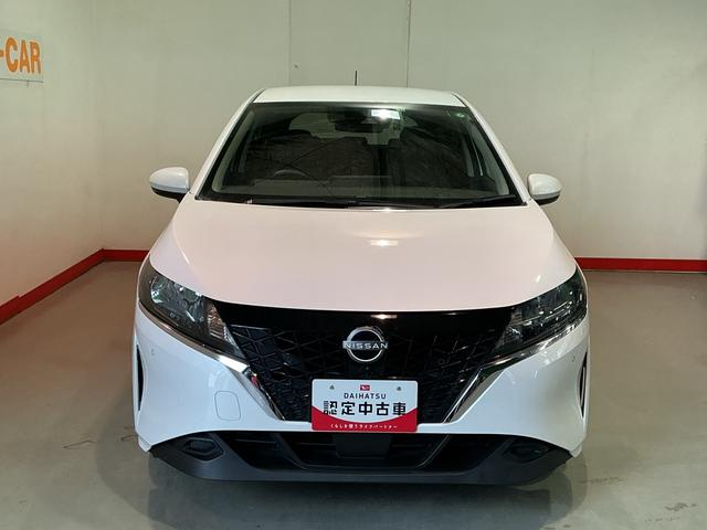 ノート Ｓ　スマキー　ＥＴＣ車載器　ナビＴＶ付き　リモコンキー　ＡＢＳ　エアバッグ　電格ミラー　横滑り防止機能　ＬＥＤライト　イモビライザー　Ｂカメ　メモリーナビ　衝突安全ボディ（3枚目）