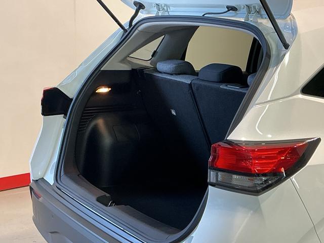 ノート Ｓ　スマキー　ＥＴＣ車載器　ナビＴＶ付き　リモコンキー　ＡＢＳ　エアバッグ　電格ミラー　横滑り防止機能　ＬＥＤライト　イモビライザー　Ｂカメ　メモリーナビ　衝突安全ボディ（15枚目）