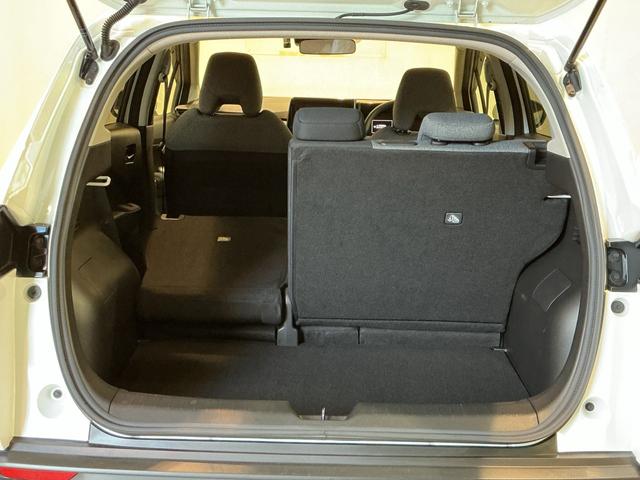 ノート Ｓ　スマキー　ＥＴＣ車載器　ナビＴＶ付き　リモコンキー　ＡＢＳ　エアバッグ　電格ミラー　横滑り防止機能　ＬＥＤライト　イモビライザー　Ｂカメ　メモリーナビ　衝突安全ボディ（16枚目）