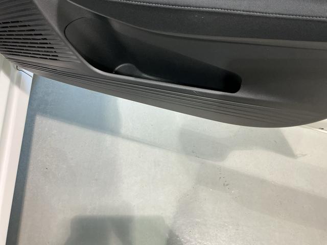 ノート Ｓ　スマキー　ＥＴＣ車載器　ナビＴＶ付き　リモコンキー　ＡＢＳ　エアバッグ　電格ミラー　横滑り防止機能　ＬＥＤライト　イモビライザー　Ｂカメ　メモリーナビ　衝突安全ボディ（20枚目）