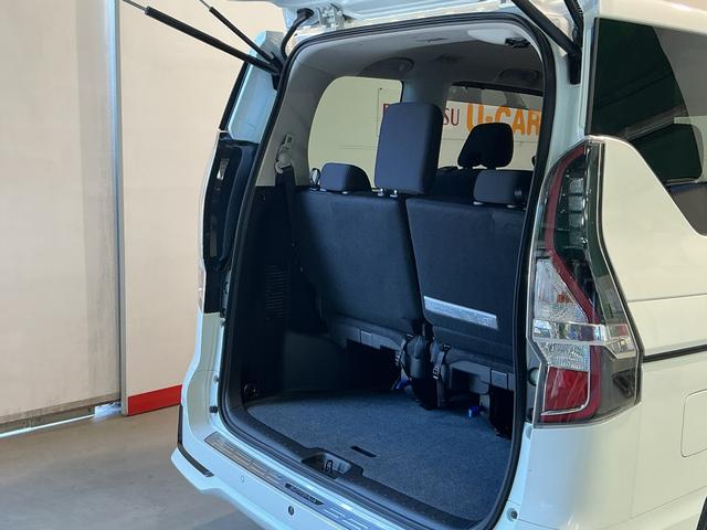 セレナ ハイウェイスターＶ　タバコ臭あり　アラウンドビュ－　アルミ　衝突被害軽減　Ｗエアコン　エアバッグ　両側オートスライドドア　インテリジェントキー　メモリーナビ　ナビＴＶ　ドラレコ　Ｗエアバッグ　電格ミラー（21枚目）