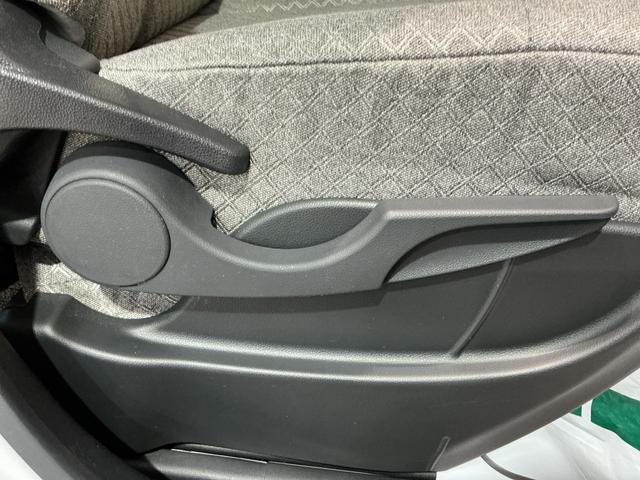 タント Ｘ　ナビゲーションシステム　バックカメラ　キーフリーシステム　スマートアシスト　コーナーセンサー　左側電動スライドドア　ＬＥＤヘッドライト　オートエアコン　シートバックテーブル　運転席シートリフター（15枚目）