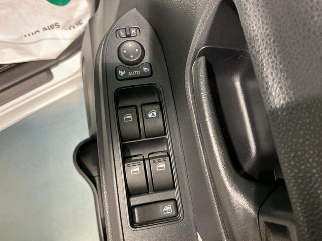 タント Ｘ　ナビゲーションシステム　バックカメラ　キーフリーシステム　スマートアシスト　コーナーセンサー　左側電動スライドドア　ＬＥＤヘッドライト　オートエアコン　シートバックテーブル　運転席シートリフター（30枚目）