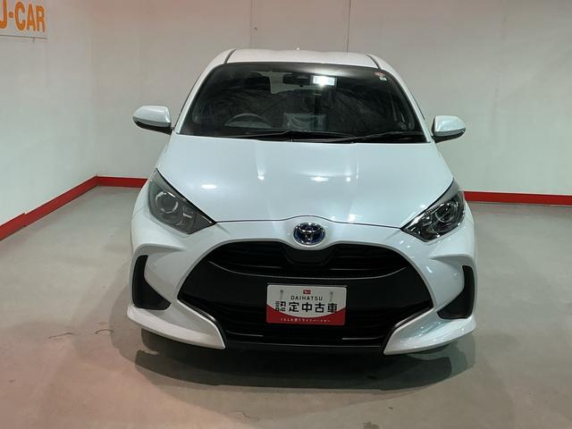 ヤリス ハイブリッドＧ　ナビゲーションシステム　　バックカメラ　ソナーセンサー　ＥＶ切り替え　ＬＥＤヘッドライト　電動格納ドアミラー　クルーズコントロール（7枚目）