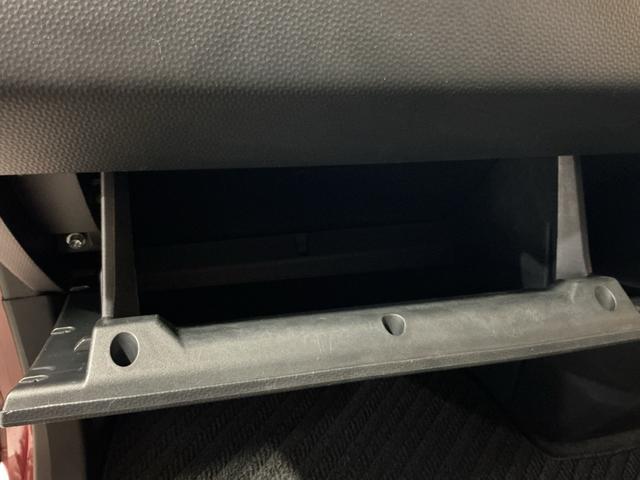 ルーミー カスタムＧ　バックモニタ　横滑り防止システム　運転席助手席エアバック　障害物ソナー　電動格納式ミラー　スマ－トキ－　Ａ－ＳＴＯＰ　エアバック　シ－トヒ－タ－　衝突安全ボディ　ＬＥＤライト　キーフリー（29枚目）