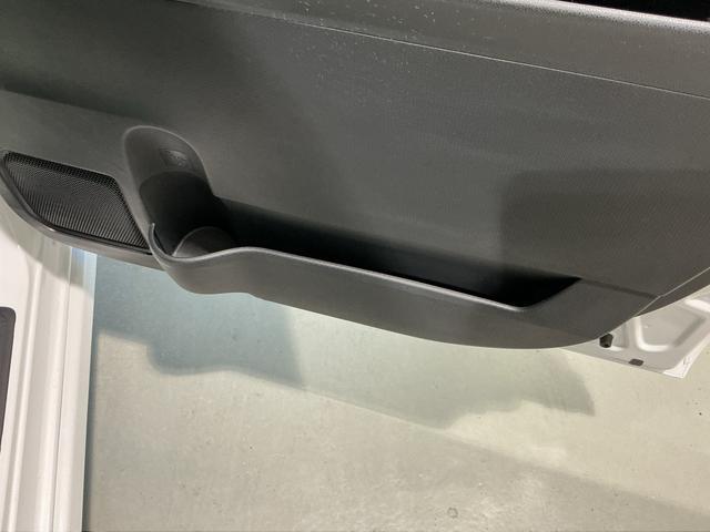 タント カスタムＸスタイルセレクション　衝突軽減Ｂ　リアカメラ　ナビ＆ＴＶ　アイドリングストップ機能　ＬＥＤヘッドライト　盗難防止装置　シートヒーター　アルミホイール　スマートキー　メモリーナビ　オートライト　ベンチシート（29枚目）