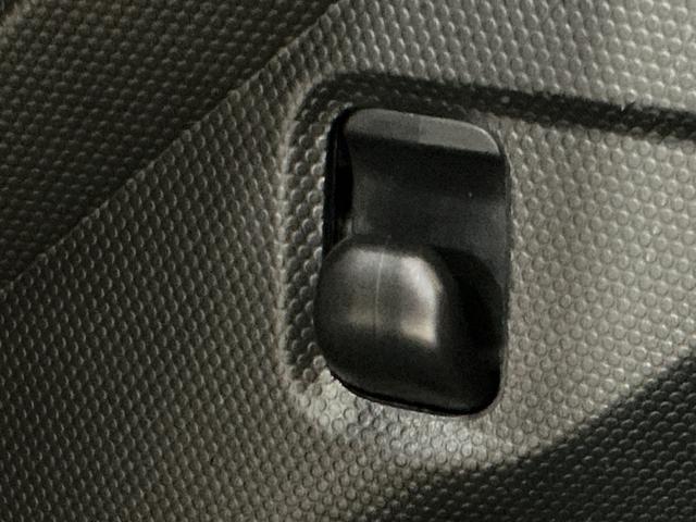 タフト Ｇ　クロムベンチャー　アルミホイール　ナビ　パノラマモニター　キーフリーシステム　エアバック　ＡＢＳ　スタイリッシュガラスルーフ　プッシュスタートスマートキー（32枚目）