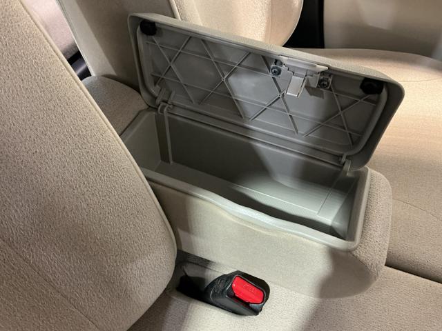 ムーヴキャンバス ＧホワイトアクセントＶＳ　ＳＡＩＩＩ　ブレーキサポート　電動格納式ドアミラー　ＬＥＤヘッドランプ　キーフリー　オートハイビーム　ＥＴＣ　スマートキー　アイドリングストップ　両側パワースライドドア　運転席シートヒーター　ＡＢＳ（35枚目）