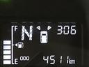 セオリーＸ　キーフリーシステム　オートエアコン　ステアリングスイッチ　両側電動スライドドア　オートライト　電動格納式ドアミラー　スマートアシスト　コーナーセンサー（31枚目）