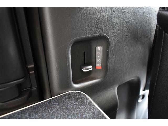 ナッツRV トライアル 4WD ツインサブ FFヒーター 400W、1500Wインバーター マックスファン ソーラーパネル 冷蔵庫 シンク 架装部TV 地デジアンテナ リアヒーター リアクーラー ミラー型モニター(46枚目)