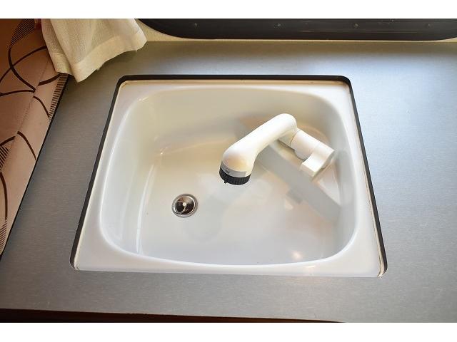 AtoZ アルファSSS ツインサブ FFヒーター 1500Wインバーター 電子レンジ シンク 冷蔵庫 架装部TV 地デジチューナー 走行充電 外部充電 マックスファン サイドオーニング リアクーラー 社外メモリーナビ Bカメ(41枚目)