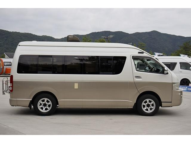 ノースライフ 大地ヤマト サブバッテリー FFヒーター 1500Wインバーター 電子レンジ シンク 架装部TV ルーフベント 走行充電 外部充電 社外SDナビ フルセグ バックカメラ ETC キーレス 4WD 寒冷地仕様(5枚目)
