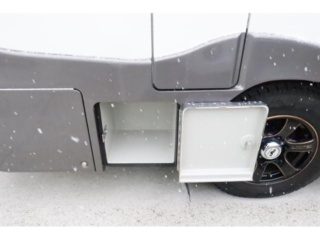 カムロード ＬＴキャンパーズ　レガードネオ＋　４ＷＤ　６名乗車　トリプルサブバッテリー　電子レンジ　ＦＦヒーター　家庭用エアコン　ソーラーパネル　温水ボイラー　社外ショック・スタビ　マックスファン　ＴＶ　１５００Ｗインバーター　キャンピングカー（30枚目）
