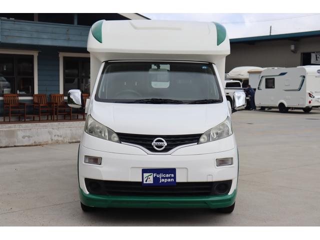 ＮＶ２００バネットバン ＡｔｏＺ　アルファ　６名乗車　サブバッテリー　走行充電　外部充電　冷蔵庫　ＦＦヒーター　１５００Ｗインバーター　マックスファン　給排水ポリタンク　シンク　サイバーナビ　前後ドラレコ　社外ショック　キャンピングカー（24枚目）