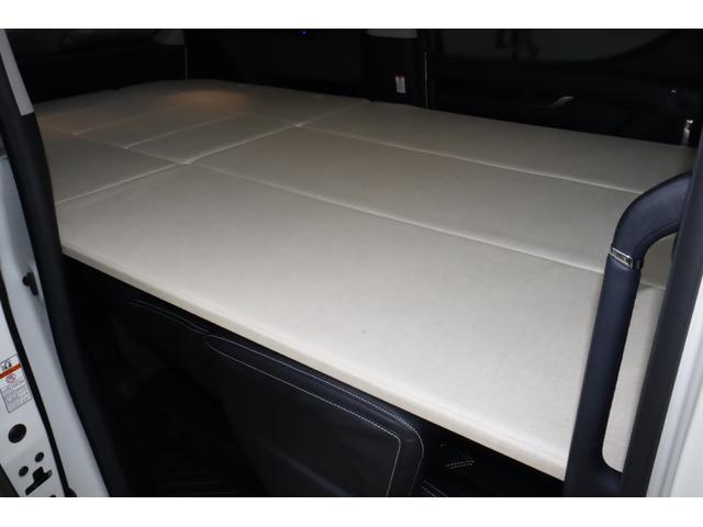 アルファード ２．５Ｓ　Ｃパッケージ　グランドモーター　ジュエル　４名乗車　サブバッテリー　ソーラーパネル　外部充電　３５０Ｗインバーター　ＦＦヒーター　電圧計　３ナンバー　ナビ　ＪＢＬ　キャンピングカー　テーブル　両側パワースライドドア　パワーバックドア（11枚目）
