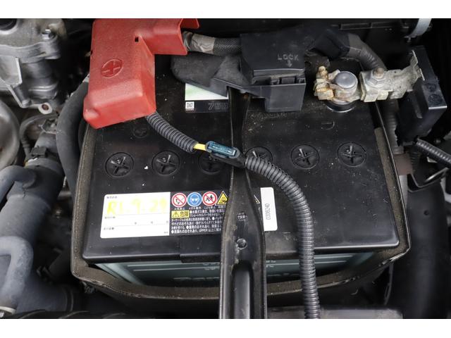 アルファード ２．５Ｓ　Ｃパッケージ　グランドモーター　ジュエル　４名乗車　サブバッテリー　ソーラーパネル　外部充電　３５０Ｗインバーター　ＦＦヒーター　電圧計　３ナンバー　ナビ　ＪＢＬ　キャンピングカー　テーブル　両側パワースライドドア　パワーバックドア（54枚目）