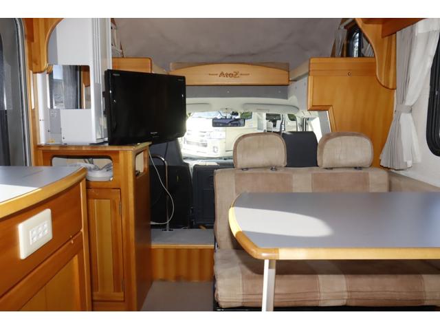 ボンゴトラック ＡｔｏＺ　アミティ　７名乗車　８ナンバー　ツインサブバッテリー　ウインドウエアコン　冷蔵庫　ＴＶ　１５００Ｗインバーター　電子レンジ　ダブルタイヤ　ミラーモニタードラレコ　ルーフベント　メインサブ切替　キャンピングカー（2枚目）