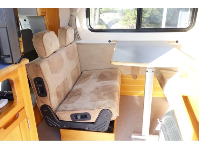 ボンゴトラック ＡｔｏＺ　アミティ　７名乗車　８ナンバー　ツインサブバッテリー　ウインドウエアコン　冷蔵庫　ＴＶ　１５００Ｗインバーター　電子レンジ　ダブルタイヤ　ミラーモニタードラレコ　ルーフベント　メインサブ切替　キャンピングカー（31枚目）