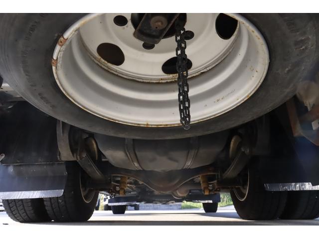 リエッセII マリナＲＶ　Ｌキャビン　１０名乗車　４サブバッテリー　ソーラー２枚　ＦＦヒーター　家庭用エアコン　２０００Ｗインバーター　サイドオーニング　冷蔵庫　マックスファン　電子レンジ　レカロシート　バックモニター　キャンピングカー（38枚目）