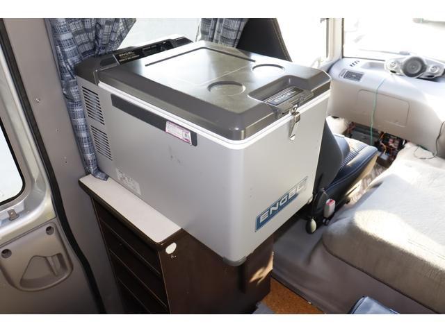 リエッセII マリナＲＶ　Ｌキャビン　１０名乗車　４サブバッテリー　ソーラー２枚　ＦＦヒーター　家庭用エアコン　２０００Ｗインバーター　サイドオーニング　冷蔵庫　マックスファン　電子レンジ　レカロシート　バックモニター　キャンピングカー（39枚目）