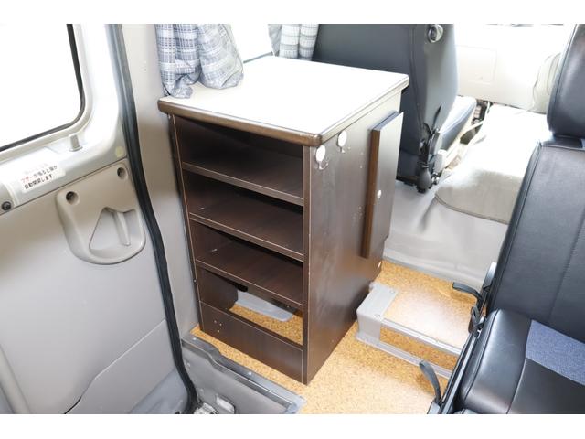リエッセII マリナＲＶ　Ｌキャビン　１０名乗車　４サブバッテリー　ソーラー２枚　ＦＦヒーター　家庭用エアコン　２０００Ｗインバーター　サイドオーニング　冷蔵庫　マックスファン　電子レンジ　レカロシート　バックモニター　キャンピングカー（48枚目）