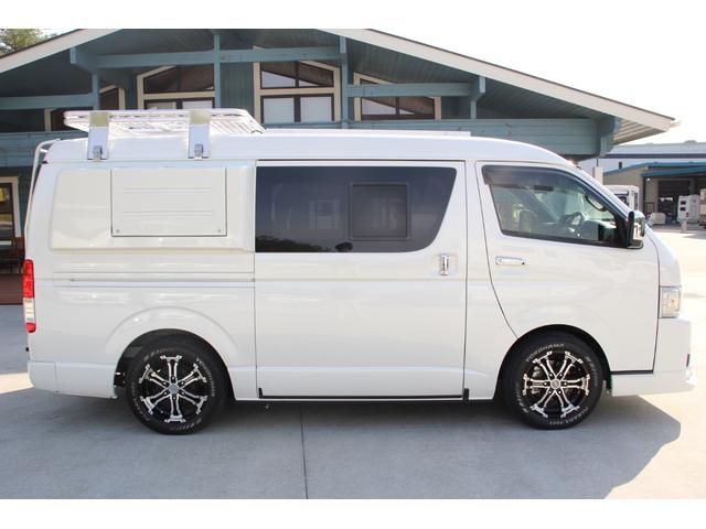 ハイエースバン キャンピングカー長野 スペースキャンパー 軽油 6名乗車 リチウム300Ah FFヒーター ウインドウエアコン ソーラーパネル 電子レンジ PIVOTクルコン 2000Wインバーター マックスファン メモリーナビ 冷蔵庫 防虫ネット TSS(13枚目)