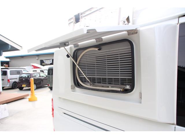 ハイエースバン キャンピングカー長野 スペースキャンパー 軽油 6名乗車 リチウム300Ah FFヒーター ウインドウエアコン ソーラーパネル 電子レンジ PIVOTクルコン 2000Wインバーター マックスファン メモリーナビ 冷蔵庫 防虫ネット TSS(25枚目)