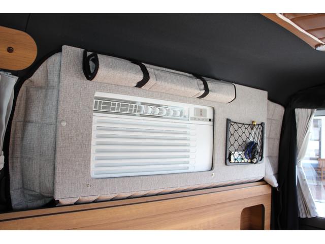 ハイエースバン キャンピングカー長野 スペースキャンパー 軽油 6名乗車 リチウム300Ah FFヒーター ウインドウエアコン ソーラーパネル 電子レンジ PIVOTクルコン 2000Wインバーター マックスファン メモリーナビ 冷蔵庫 防虫ネット TSS(31枚目)